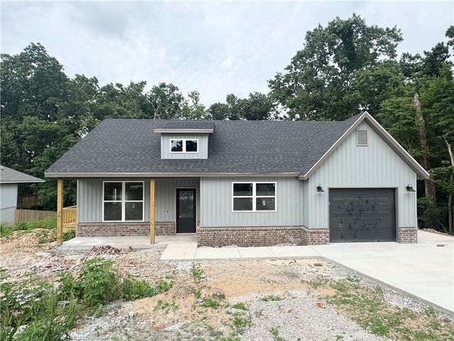 39 Taransay Circle, Bella Vista, AR 72715