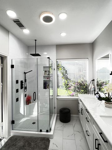 15611 Brookwood Lake Place, Sugar Land, TX 77498