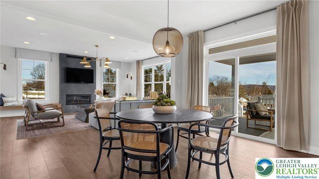 5395 Red Oak Drive, Upper Saucon Twp, PA 18036