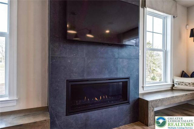 5395 Red Oak Drive, Upper Saucon Twp, PA 18036