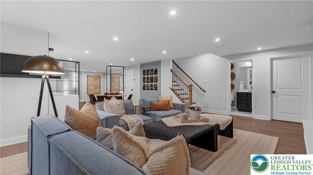 5395 Red Oak Drive, Upper Saucon Twp, PA 18036