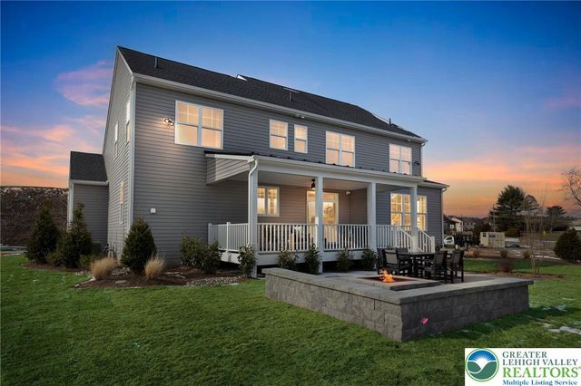 5395 Red Oak Drive, Upper Saucon Twp, PA 18036