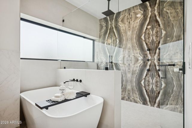 10874 E PALOMINO Road, Scottsdale, AZ 85259