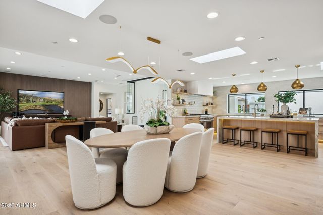 10874 E PALOMINO Road, Scottsdale, AZ 85259