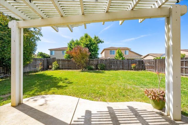 1900 Pyramid Creek Dr, Marysville, CA 95901