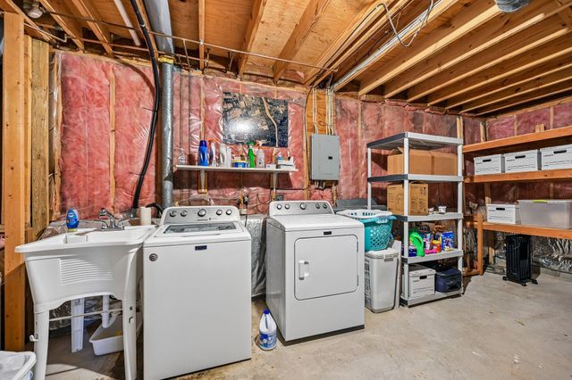 3647 Seattle Slew Drive, Columbus, OH 43221