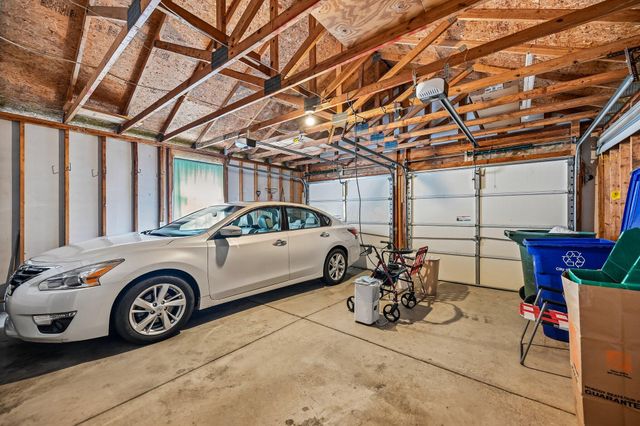 3647 Seattle Slew Drive, Columbus, OH 43221