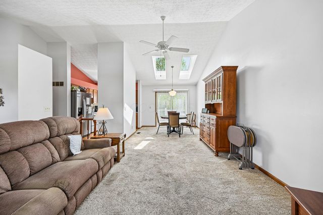 3647 Seattle Slew Drive, Columbus, OH 43221