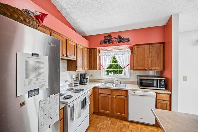 3647 Seattle Slew Drive, Columbus, OH 43221