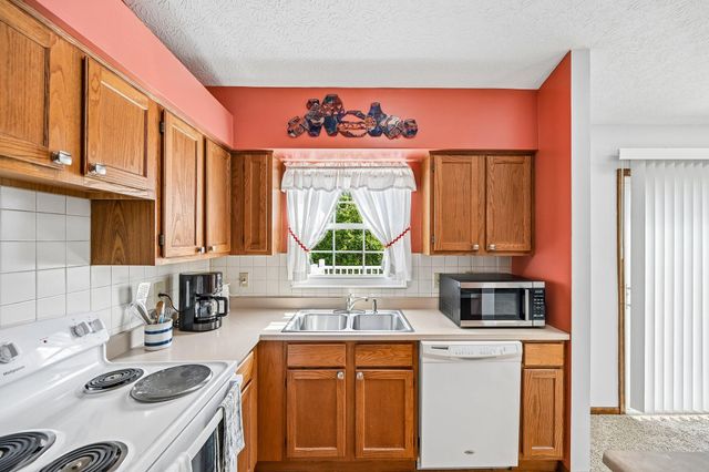 3647 Seattle Slew Drive, Columbus, OH 43221