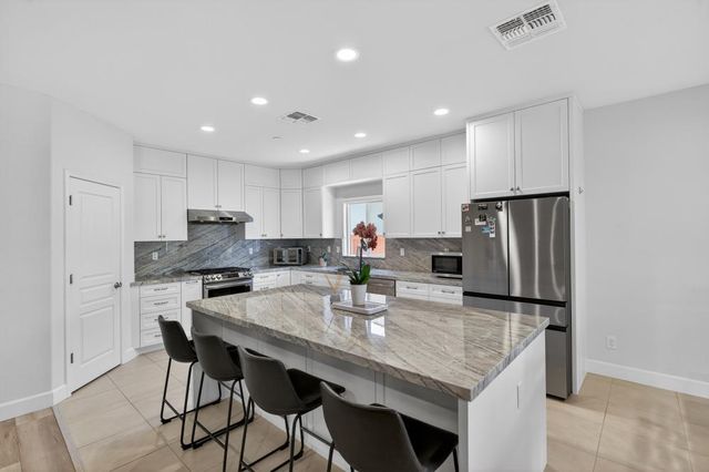 7605 Ferrell Way, Elk Grove, CA 95757