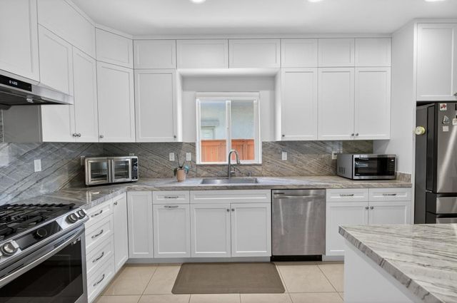 7605 Ferrell Way, Elk Grove, CA 95757