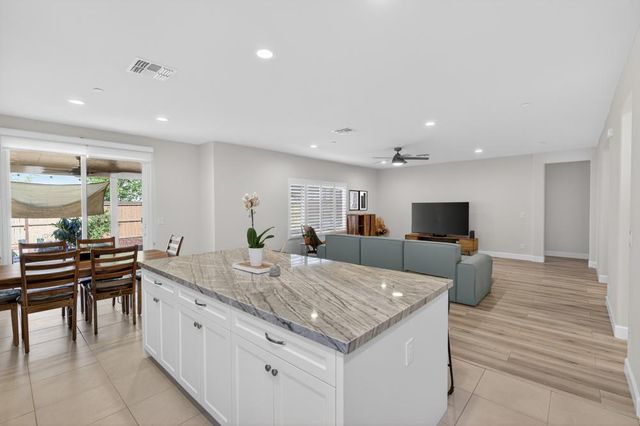7605 Ferrell Way, Elk Grove, CA 95757