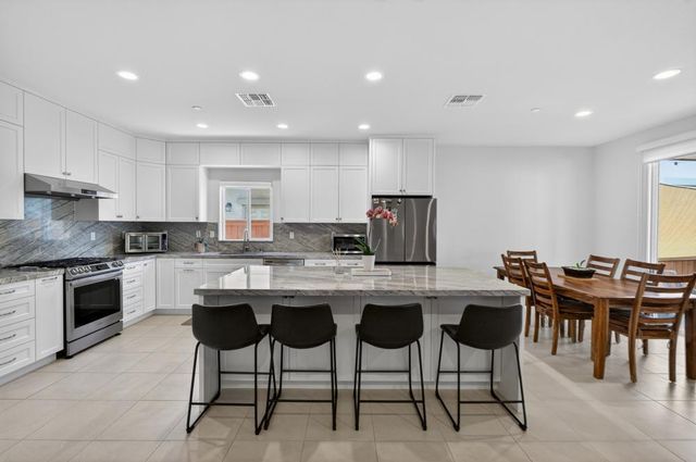 7605 Ferrell Way, Elk Grove, CA 95757