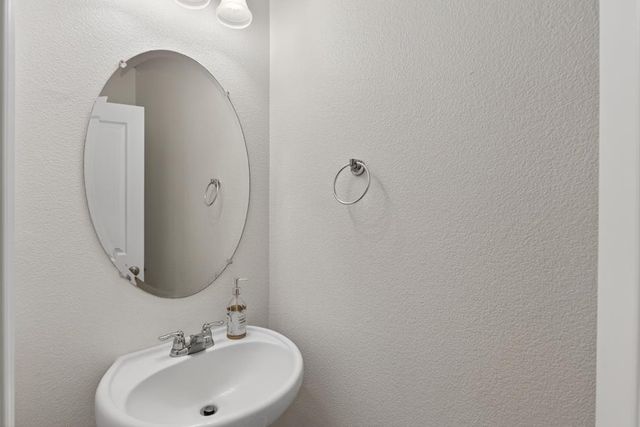 7605 Ferrell Way, Elk Grove, CA 95757