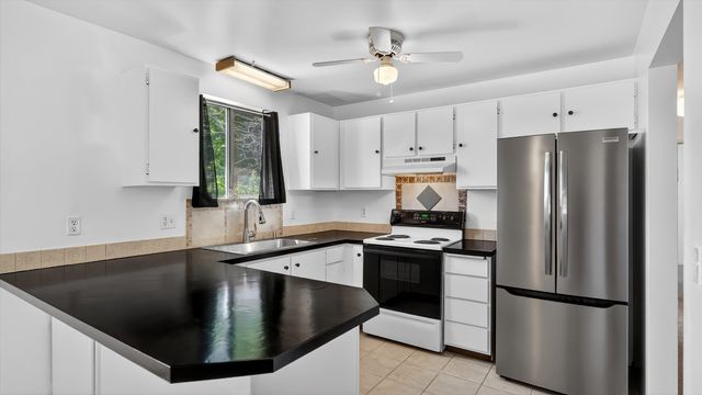 5012 E Commerce Ave, Spokane, WA 99206