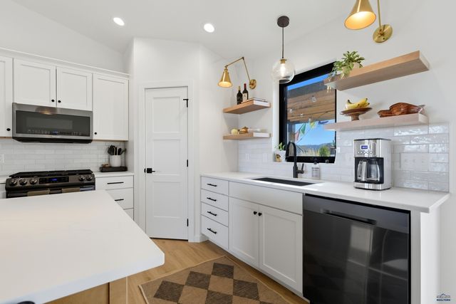 2279 TALISKER AVENUE, Spearfish, SD 57783