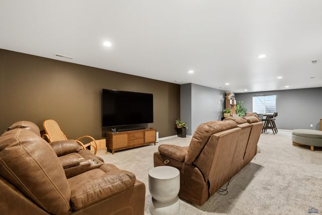 2279 TALISKER AVENUE, Spearfish, SD 57783