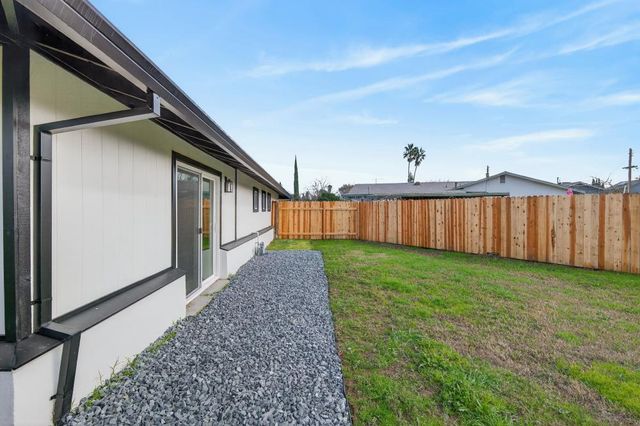 7217 Maxwell, North Highlands, CA 95660