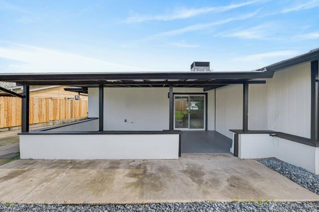 7217 Maxwell, North Highlands, CA 95660