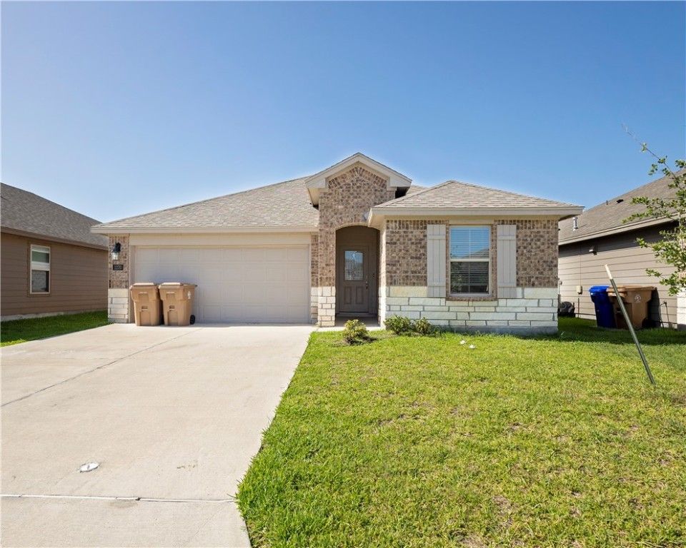 1270 Breebry Dr, Corpus Christi, TX 78415