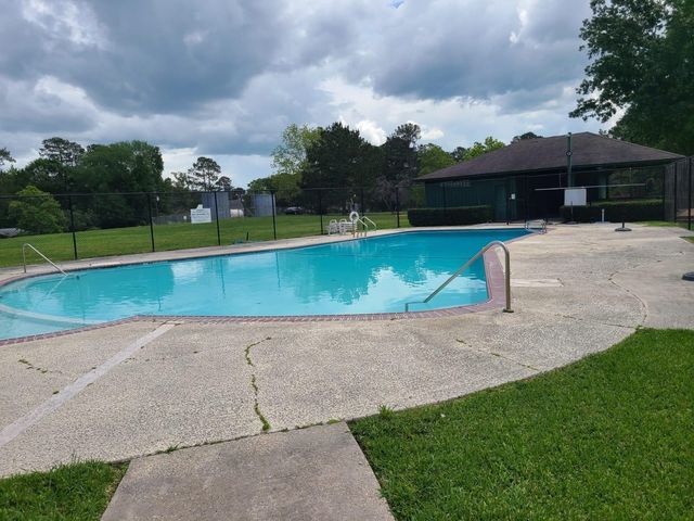 40 Pine Shadows Lane, Coldspring, TX 77331