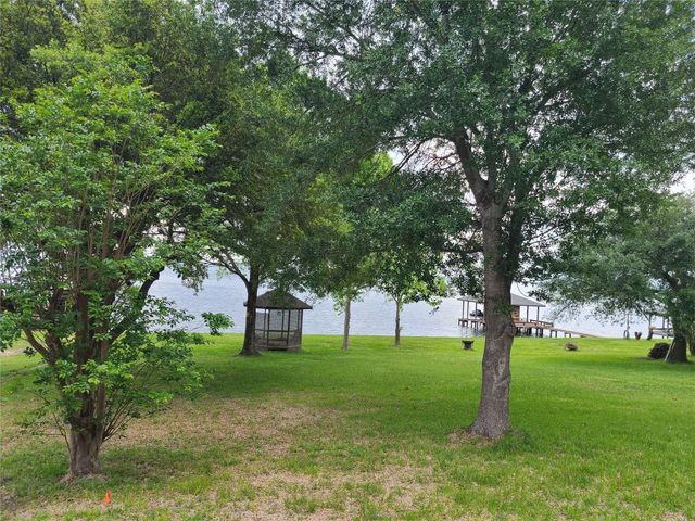 40 Pine Shadows Lane, Coldspring, TX 77331