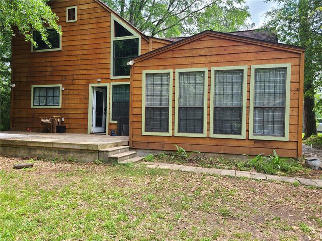 40 Pine Shadows Lane, Coldspring, TX 77331