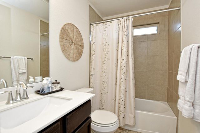 125 Lasino DR, Georgetown, TX 78626