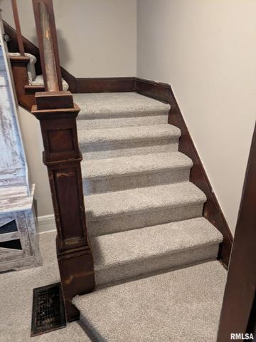 507 6TH Avenue, Fulton, IL 61252