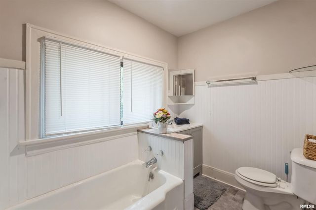 507 6TH Avenue, Fulton, IL 61252