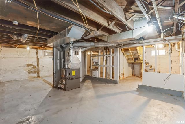 507 6TH Avenue, Fulton, IL 61252