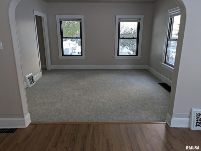 507 6TH Avenue, Fulton, IL 61252