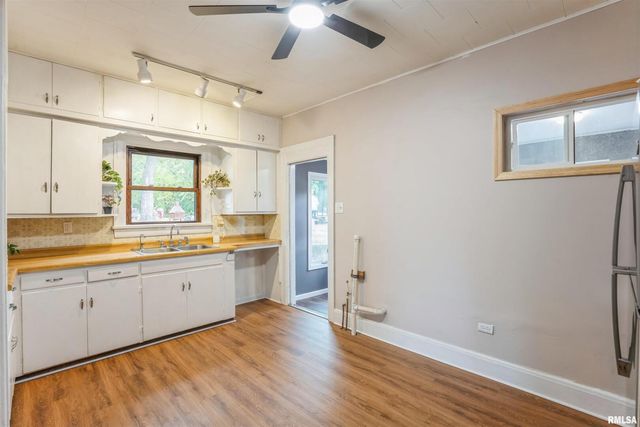 507 6TH Avenue, Fulton, IL 61252