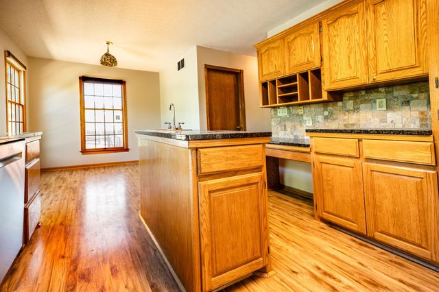 1259 Pecanwood Rd, Goddard, KS 67052
