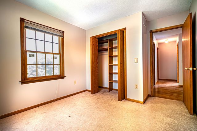 1259 Pecanwood Rd, Goddard, KS 67052
