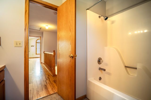 1259 Pecanwood Rd, Goddard, KS 67052
