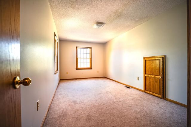 1259 Pecanwood Rd, Goddard, KS 67052