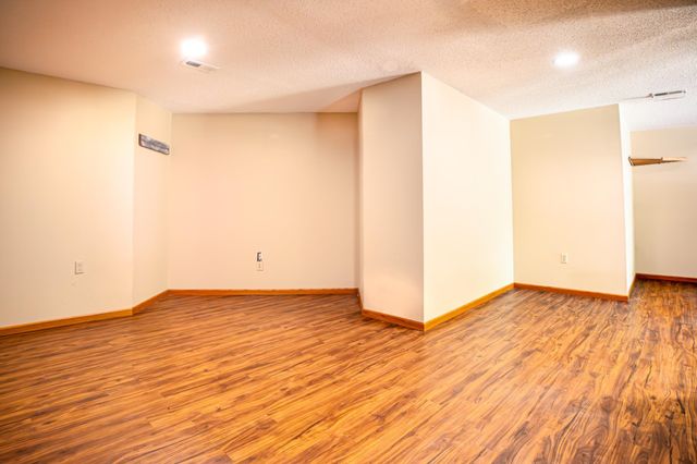 1259 Pecanwood Rd, Goddard, KS 67052
