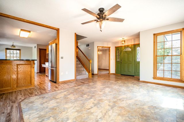 1259 Pecanwood Rd, Goddard, KS 67052