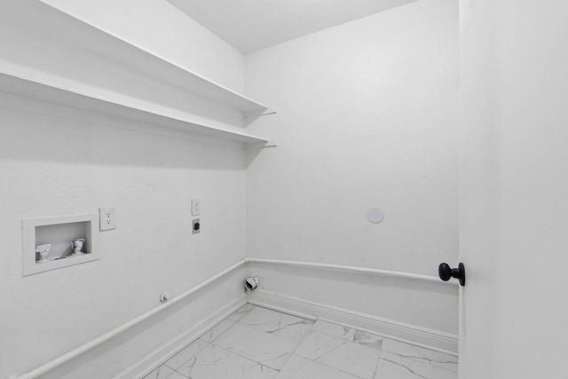 8203 Colony Loop DR, Austin, TX 78724