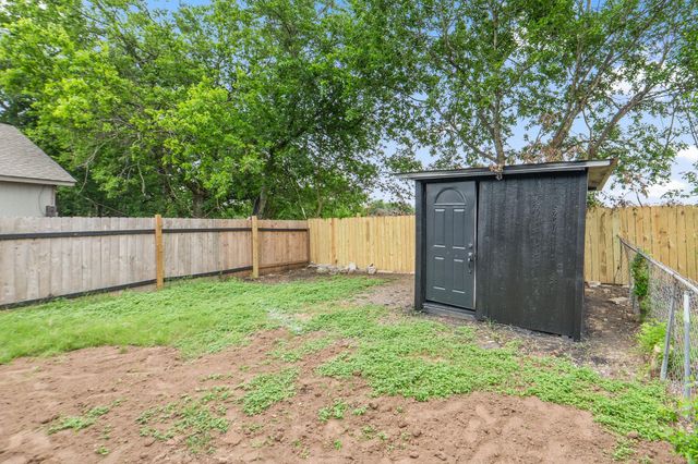 8203 Colony Loop DR, Austin, TX 78724