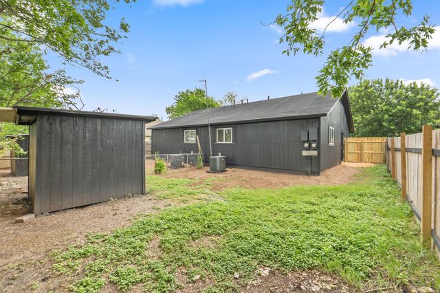 8203 Colony Loop DR, Austin, TX 78724