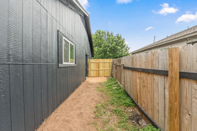 8203 Colony Loop DR, Austin, TX 78724