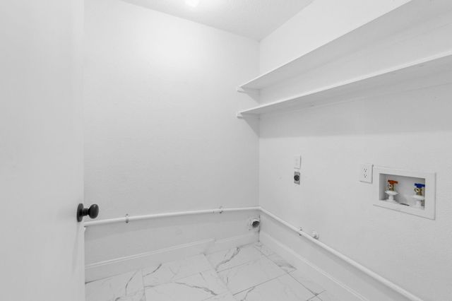 8203 Colony Loop DR, Austin, TX 78724