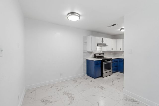 8203 Colony Loop DR, Austin, TX 78724
