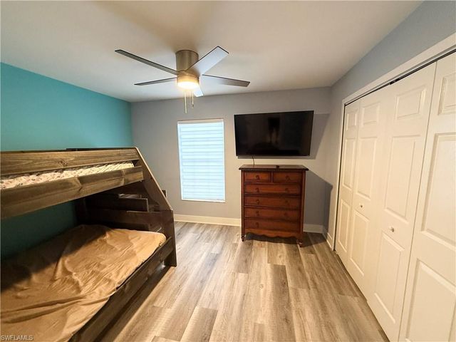 827 SW 24th ST, Cape Coral, FL 33991