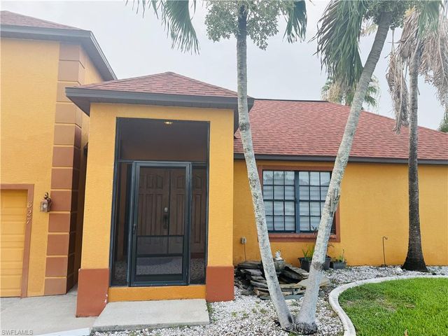 827 SW 24th ST, Cape Coral, FL 33991