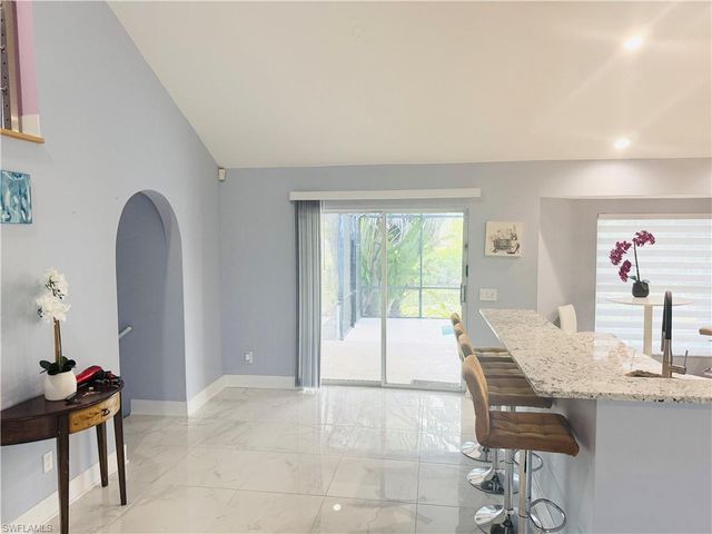 827 SW 24th ST, Cape Coral, FL 33991