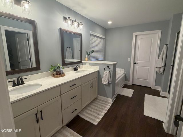 14837 Saddle Horn Drive, Perrysburg, OH 43551